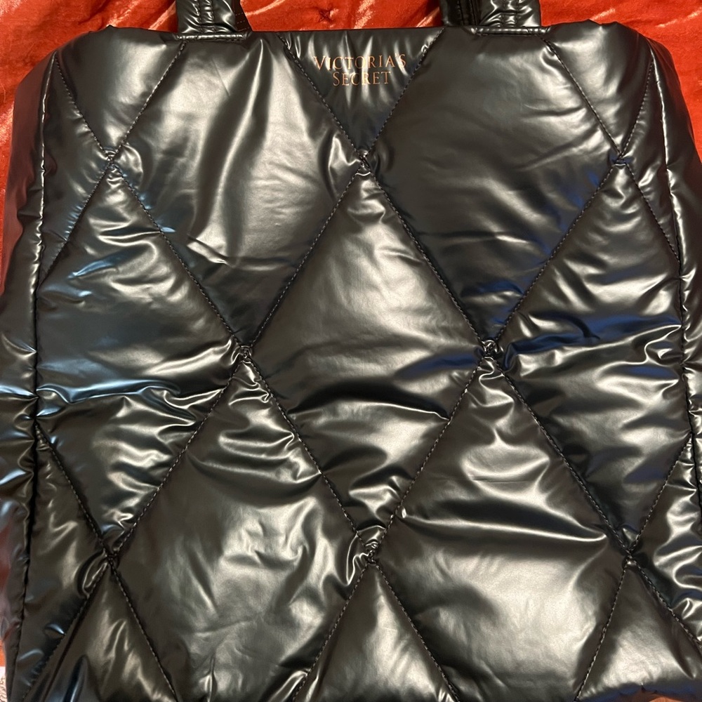 Puffer Victoria secret tote